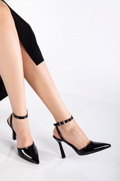 İA İLERİADIM Women's Black Patent Leather Back Strapped Heeled Classic Evening Dress Shoes