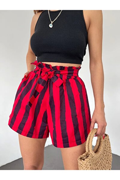 TakıDolabı Relaxed Cut Waist Drawstring Pocket Shorts Fuchia Black Color