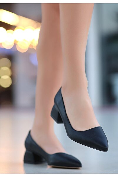 Nil Shoes Pantofi cu toc din piele neagră Desniy