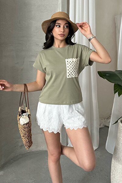 MD trend Жіноча футболка з коміром-стійкою та кишенями з мереживом