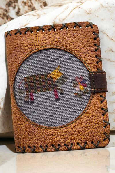 Fildişi Aksesuar Handmade Women's Wallet Vegan Leather Cow and Mustard Color with Flower Image