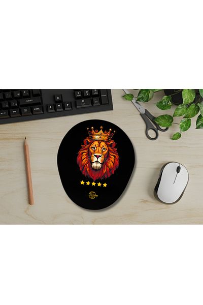 IVART Yellow Red Lion King- 5 (Five) Star Bracelet Supported Oval Mouse Pad