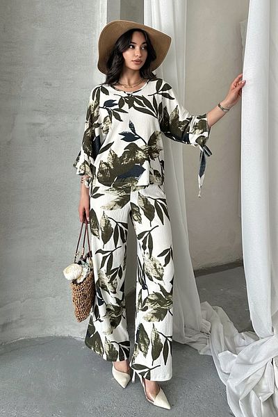 MD trend Women's Floral Patterned V-Neck Two-Piece Set