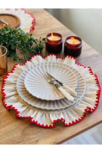 HOME OF BLOSSOM 4-Piece Raw Linen Frilly Runner