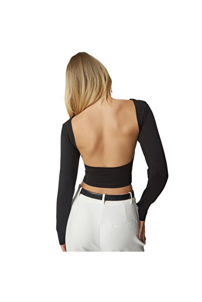 Şahika Gürkan To The Moon & Sun Sırt Dekolteli Siyah Crop Bluz