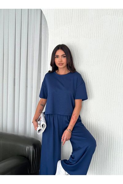 Leyaa Osy Modal Soft Textured Fabric Crew Neck T-Shirt Loose Wide Leg Trousers Double Set - Saks Blue