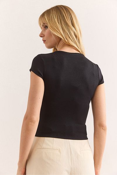 Olalook Women's Black Collar Stone Detailed Soft Textured T-Shirt Tsh-19000904