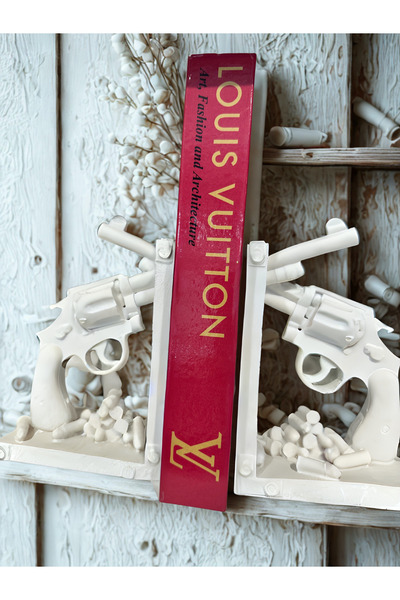 İki Cadı Tasarım Gun Book Holder Decorative Polyester Decor