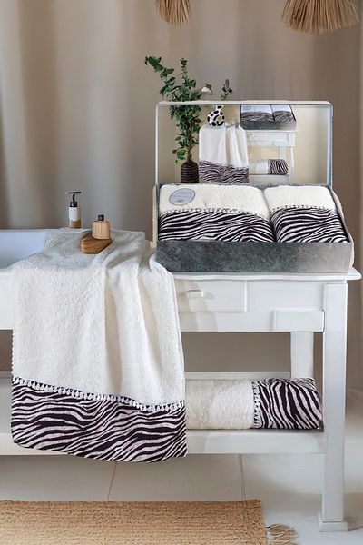 My Catherine Boxed Patterned 100% Cotton Premium Towel Set (50X90Cm & 70X140Cm) - High Weight Luxury Bath Towel