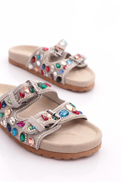 DGN 8028 Kadin Terlik