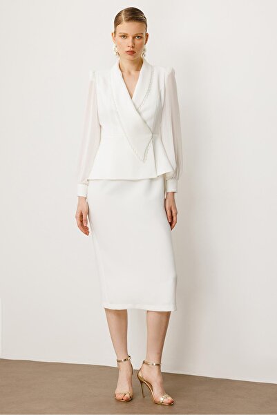 Moda İlgi Modailgi Yakası Aksesuar İşlemeli Kolları Şifon Kruvaze Elbise Ekru