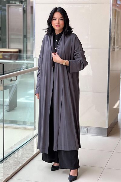 Ceremony Long Bamboo Cap with Tiered Skirt and Stitched Back Aller Detail