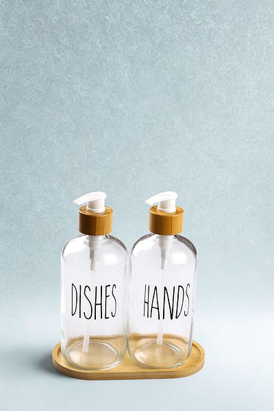 Manaferra Glass 2-Piece Liquid Soap Dispenser and Detergent Dispenser with Bamboo Base Transparent
