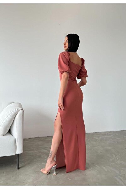 Modafeminen Krep Kumaş Kruvaze Yaka Balon Kol Yırtmaç Detaylı Maxi Elbise Gülkurusu 582853