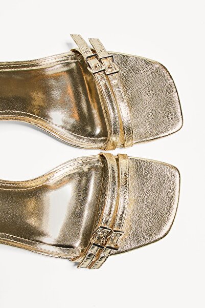 Bershka High-heel strappy sandals with ankle strap