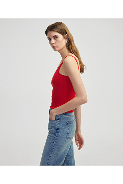 İpekyol Kare yaka basic tişört