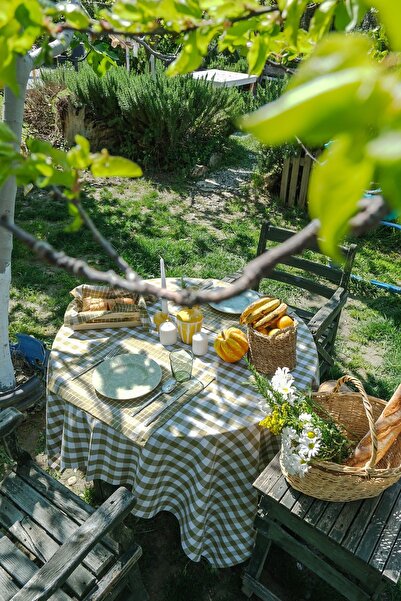 İyi Geceler İstanbul 100% Cotton Happy Days Minimal Natural Wooden Bread Basket Tableware and Picnic Set 7 Pcs.