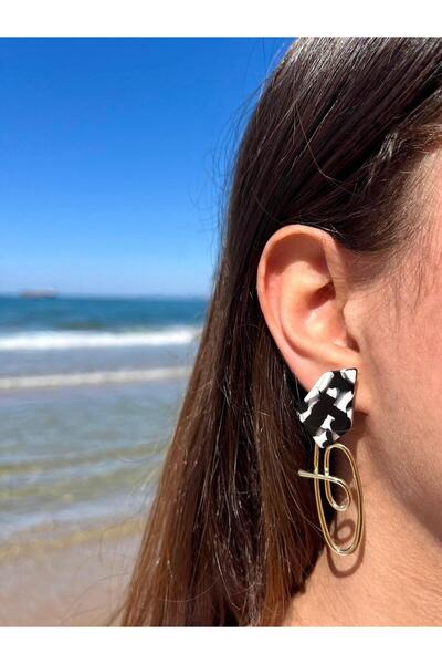 Zerys Jewelry Geometric Patterned Black Color Gold Hoop Earrings