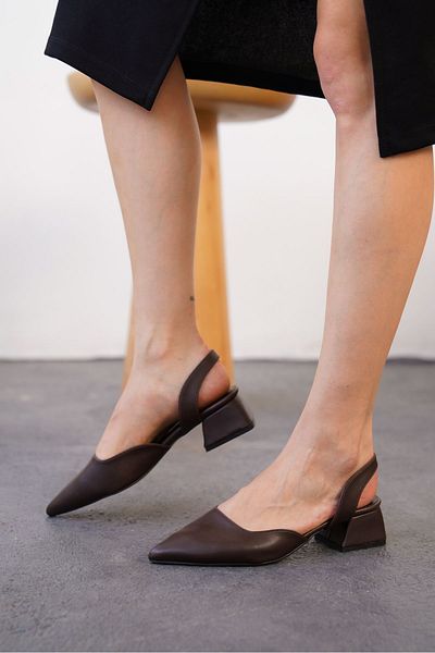 GOFFSHOES Дамски обувки на нисък ток Jozi - кафяви