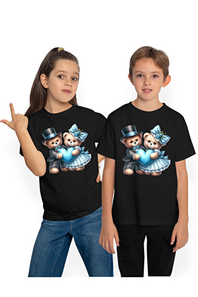 StoryGift Romania Tricou Copii cu 2 ursuleti de plus care tin o inima albastr...