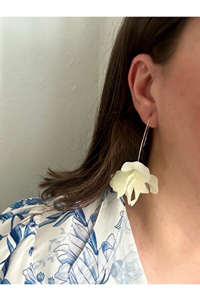 ALS Tasarım Dünyası Kadın Krem Renk Akrilik Üst Kısmı Altın Kaplama Yaprak Model Şık Küpe Uzunluk 7 cm