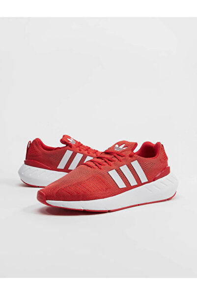 adidas Lässige Sportschuhe für Herren Swift Run 22 Gz3497