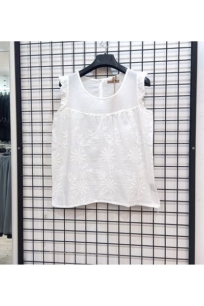 Butik Şans Embroidery Detailed Back Buttoned Zero Sleeve Blouse
