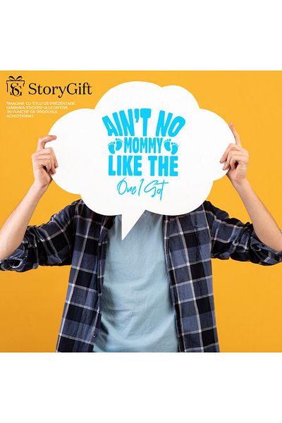 StoryGift Romania Exterior sticker with footprints and the message "Ain't no mommy like the one I got" - there's no mommy like that
