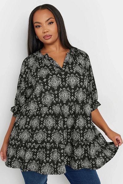 Stil Diva Plus Size Half Sleeve Notch Collar Print Blouse 321991