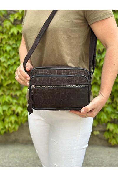 Deribag Hakiki Deri, Orta Boy ,Çapraz Askılı,Kadın Omuz Çantası Desenli Nubuk...