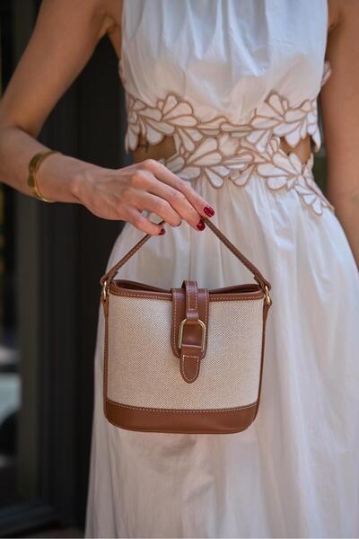 Madamra Dámská taška do ruky a přes rameno v moderním designu s přezkou v plátěném provedení