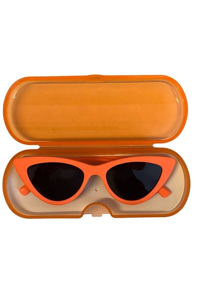 Fitzherbert Kids Sunglasses and Box Unisex