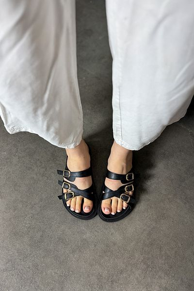 SHOEBELLAS Chani Black Piping Detailed Women's Slippers