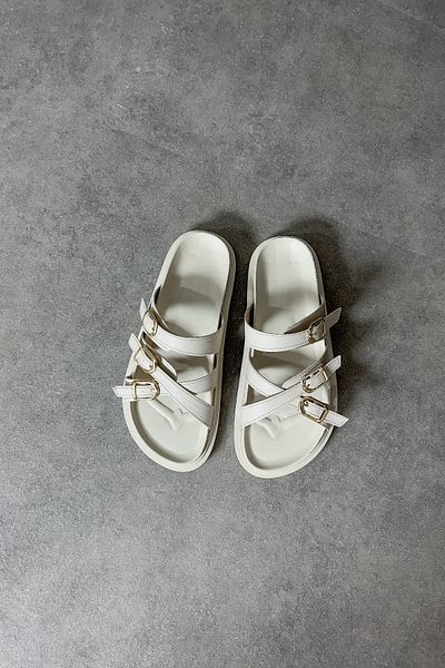 SHOEBELLAS Papuci de damă Chani Beige cu detaliu de țevi