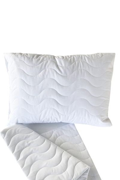 Altın Karma Baby Pillow Case Quilted Zippered Liquid Proof