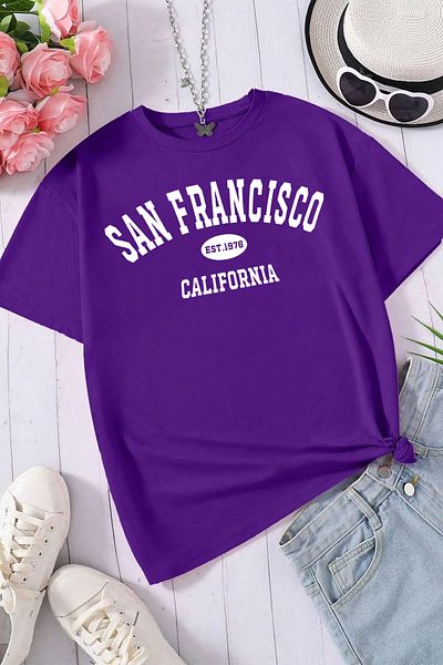 ciwi&life Unisex San Francisco εμπριμέ μωβ μπλουζάκι με χαλαρή εφαρμογή