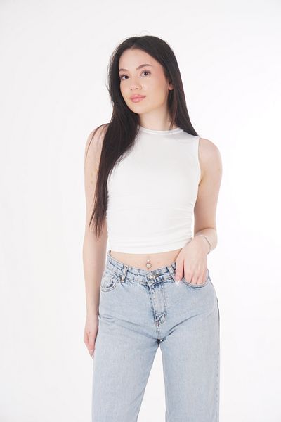 CHAURA Gathered Sleeveless Crop Blouse