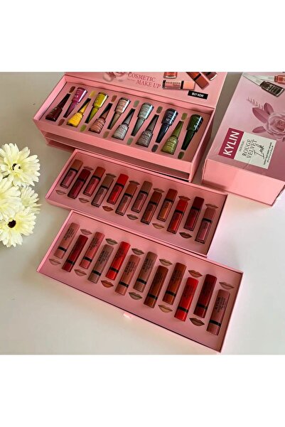 Kaylin طقم أحمر شفاه سائل وكريمي مع مناكير