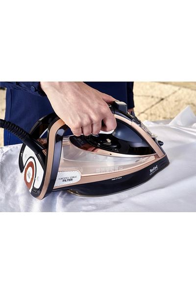 TEFAL مكواة بخار توربو بقدرة 3200 واط - قاعدة Airglide Durilium بقدرة 260 جرام/دقيقة، ونظام فلتر Micro-Calc
