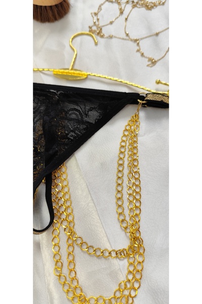 Papatya Zincir Detaylı Fantezi Külot Tanga