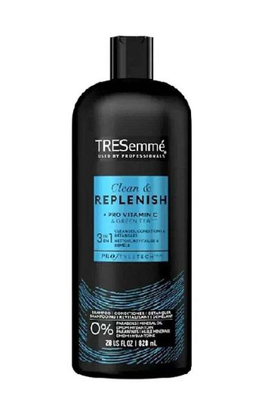 Tresemme شامبو وبلسم ومزيل تشابك الشعر 3 في 1 من تريسمي مع فيتامين سي والشاي الأخضر - 28 أونصة (828 مل)