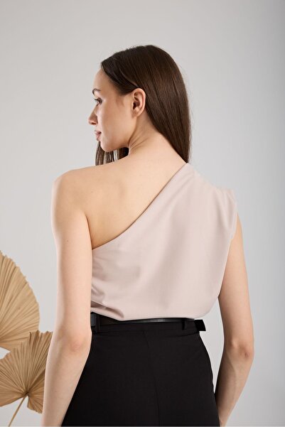 amurpars One Shoulder Draped Flowy Beige Blouse