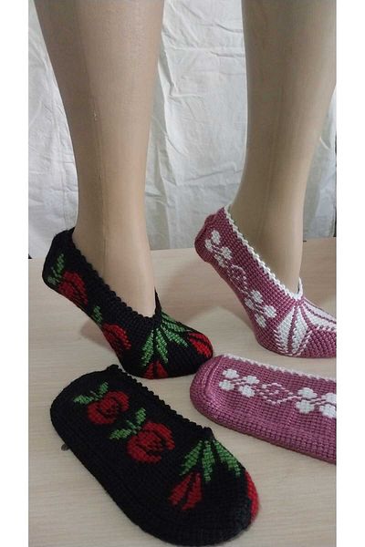 Papatyam 2 Pieces of Hand Knitted Dowry Tunisian Handmade Booties/Tunisian Handmade Booties/Handmade Booties/Knitted Booties/Tunisian/Handmade/Bundle