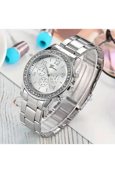 REDz Accessories Ceas clasic cu cristale, pentru femei, Geneva, cristale de zirconiu, cuarț, curea metalică, argintiu