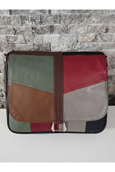 atter GEANT DE FEMEIE DIN PIELE VERITĂ