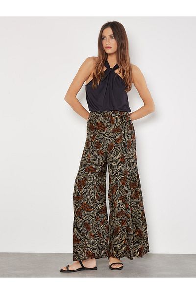 Apricot Batik Hose