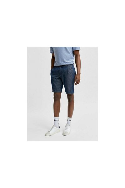 SELECTED Shorts
