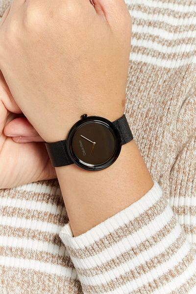 Calvin Klein Women 25200015 Stainless Steel Twisted Bezel Watches 35 Mm, Black