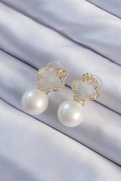 Skygo Brass Gold Color Women's Earrings with Zircon Stone and Minimal Flower Design - Tj-Bkp9480