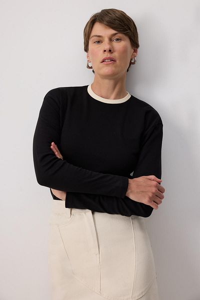 Touché Privé Ribbon Collar T-Shirt